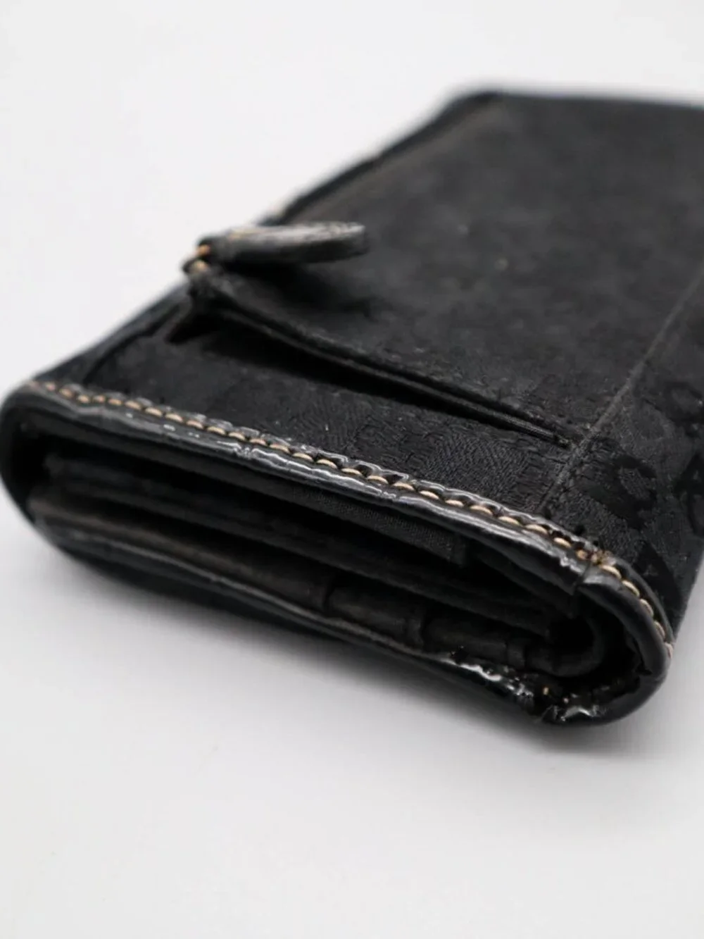 LIz Claiborne Canvas Trifold Wallet Faux Leather Trim Black Logo Pattern Classic